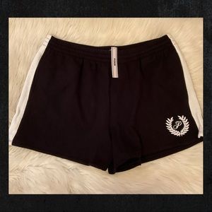 PINK Victoria’s Secret Ivy Fleece Relaxed Shorts - NWT - Size XL - Black